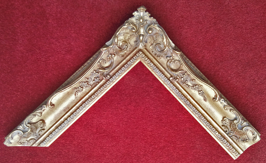 3.5" Ornate swept frame